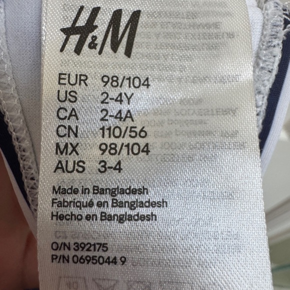 H&M 2-4Y Navy and White Striped Ruffle Sleeve Bikini Top Bathingsuit Swimsuit - Picture 6 of 6